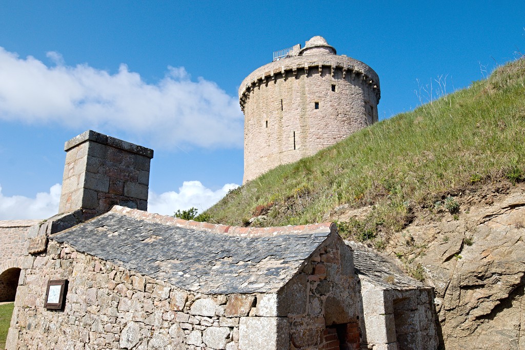 fort la latte Roche Goyon kasteel chateau hdr france frankrijk bretagne cap frehel cote d'emeraude smaragdkust